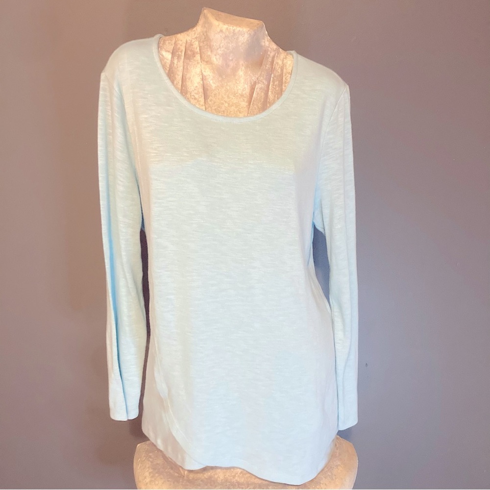 Weekends by Chico's Size 2 Scoop Neck Pullover Top Light Aqua Relaxed Fit Shirt